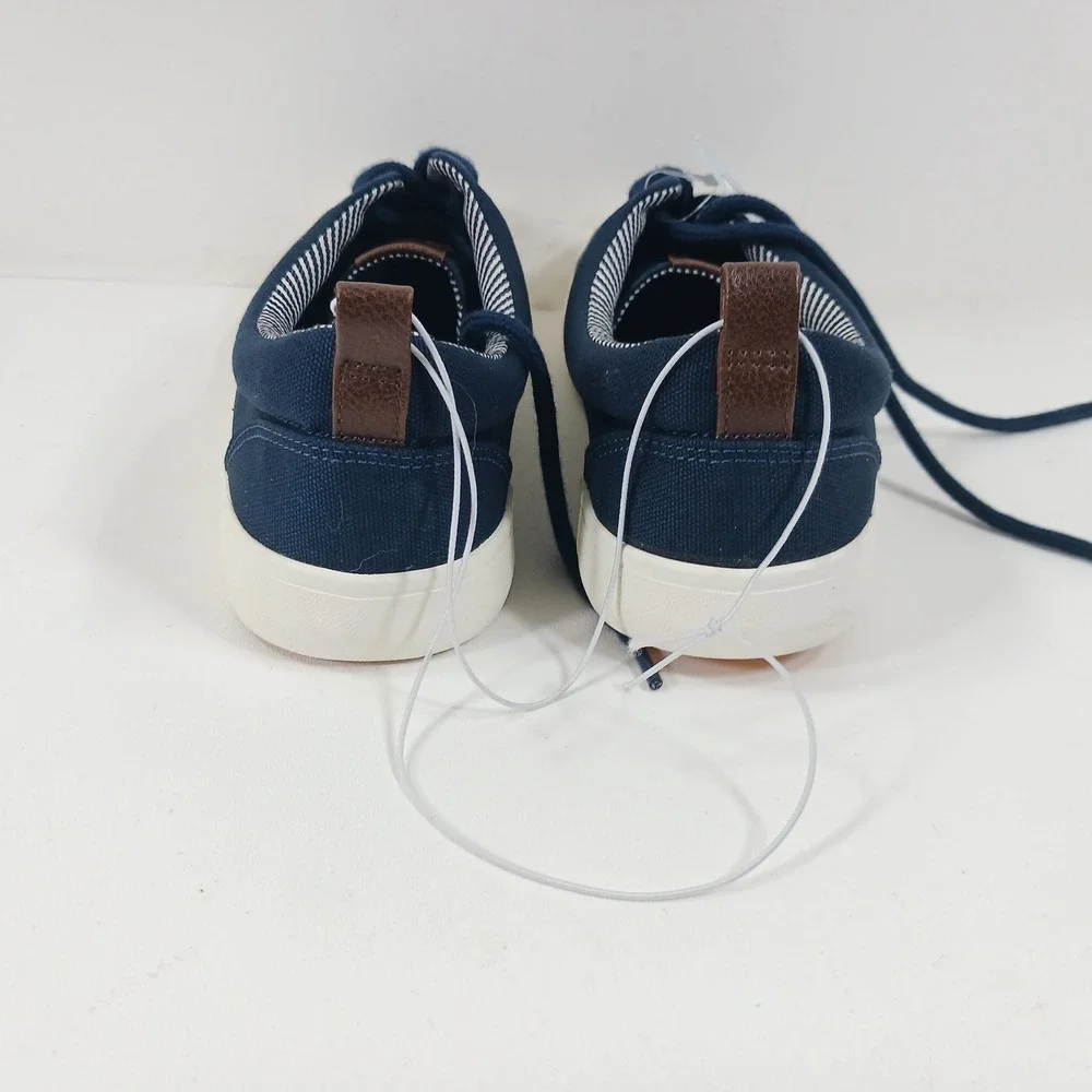 Cat & Jack Kids Navy Blue Canvas Low Top Lace Up Sneakers Size 4 Jett